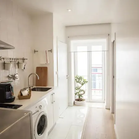 155 - Amalia In Santos Apartman