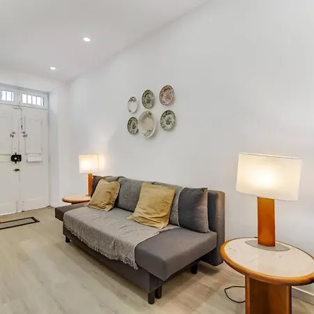 155 - Amalia In Santos Apartment *