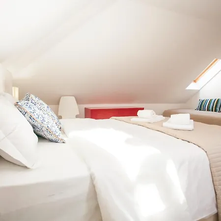 155 - Amalia In Santos *