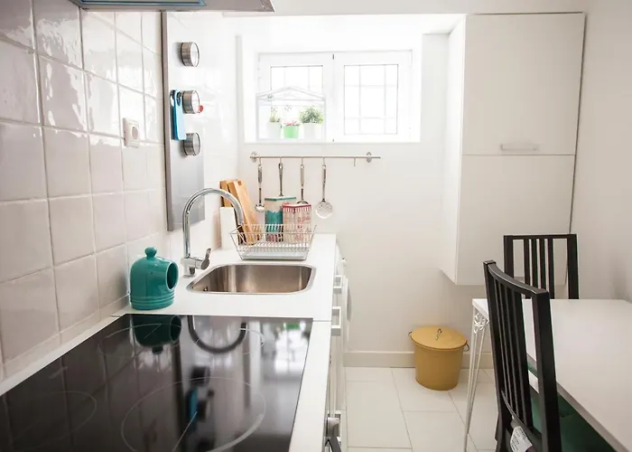 155 - Amalia In Santos