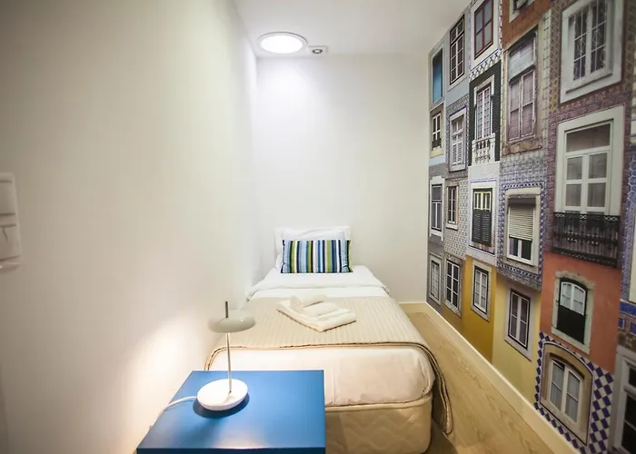 155 - Amalia In Santos *