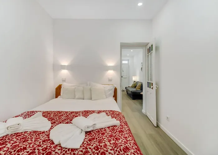 155 - Amalia In Santos *