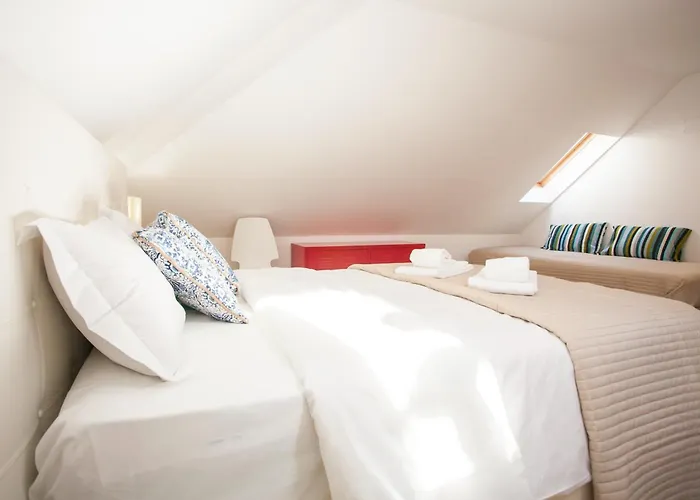 155 - Amalia In Santos *