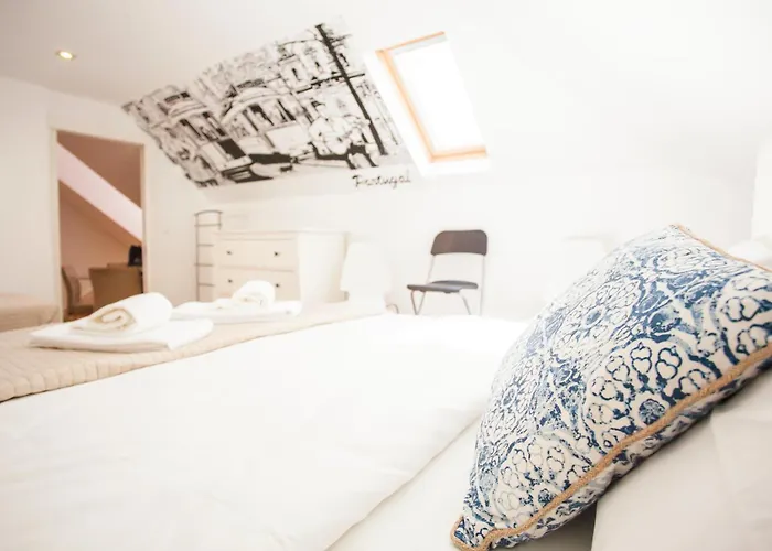 155 - Amalia In Santos Lisboa